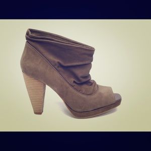 Peep toe suede bootie